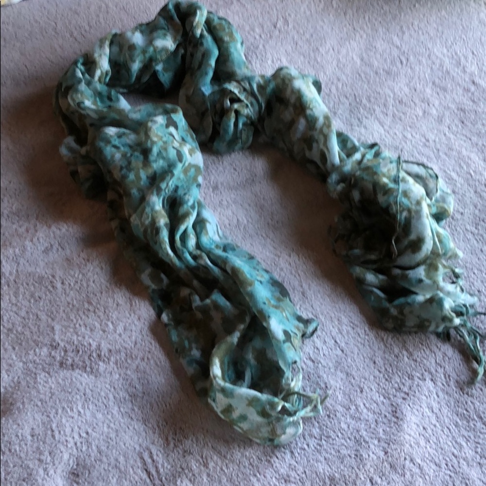 Target scarf